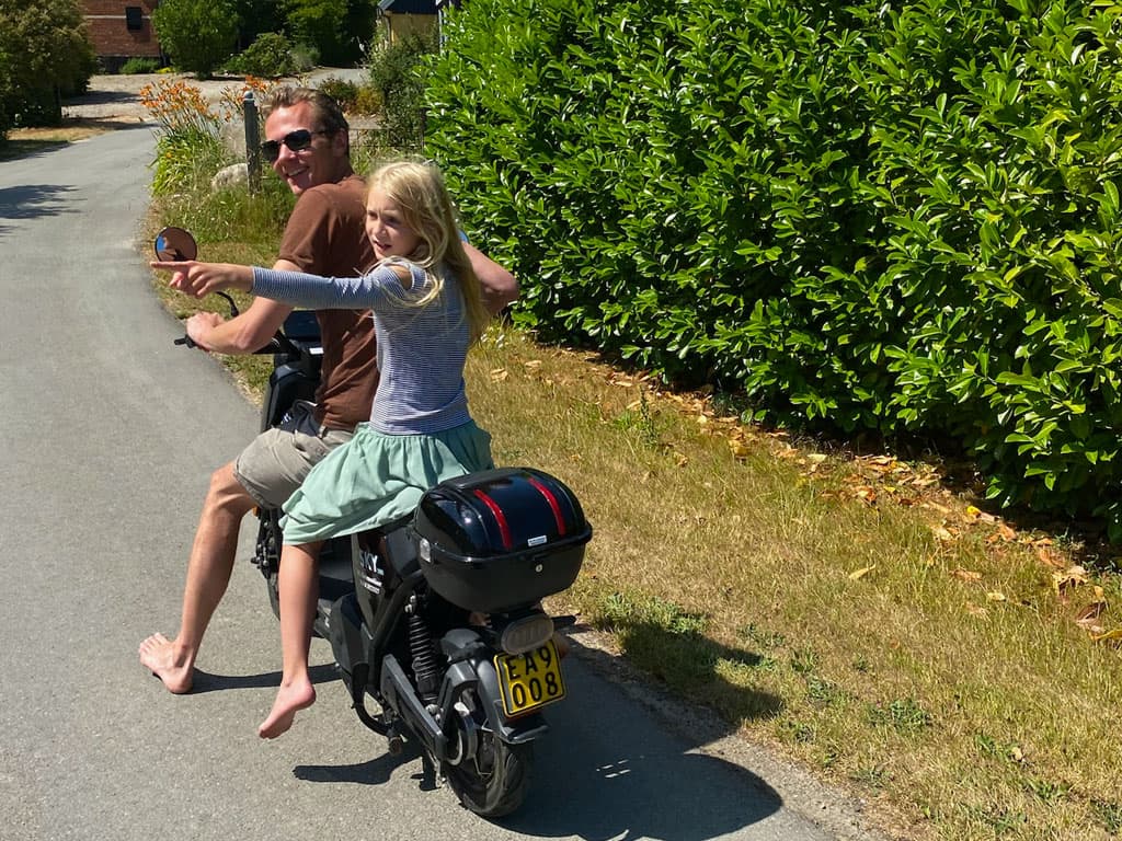 El-scooter udlejning på Lohals Havn, billede 4