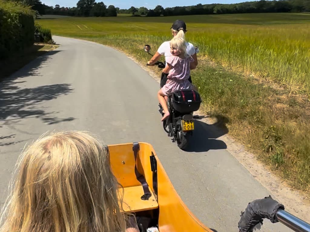 El-scooter udlejning på Lohals Havn, billede 2